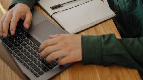 How to organise your workspace at home